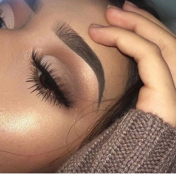 Meet your Posher, Pamela - Picture 1 of 1